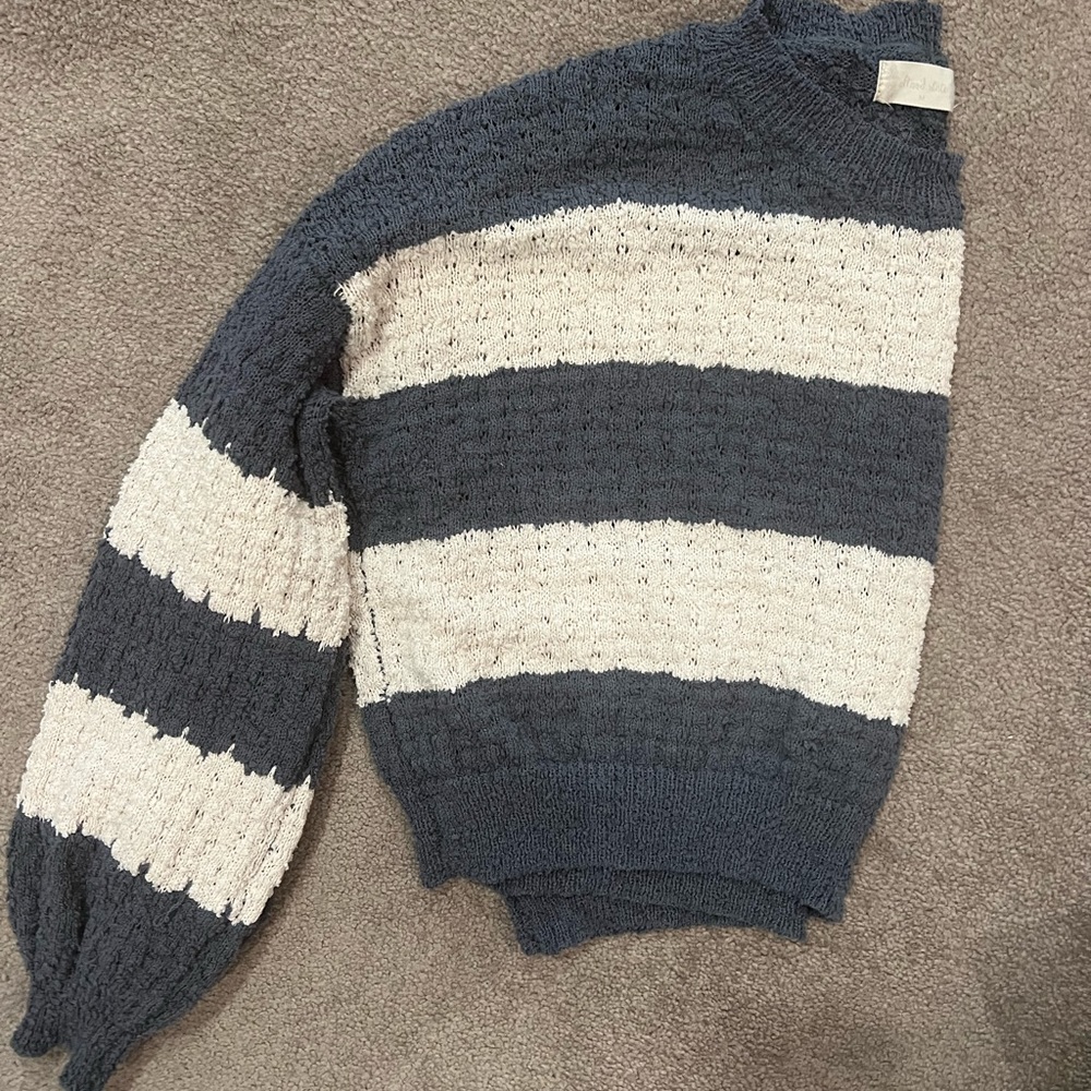 Blue and white stripped chunky knit sweater, cropped